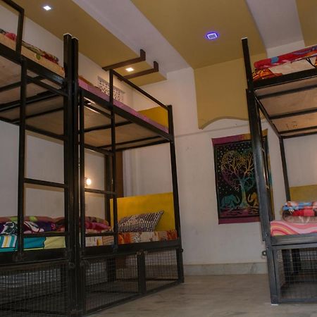 布什格尔 12 Monks Backpackers Community旅舍 外观 照片