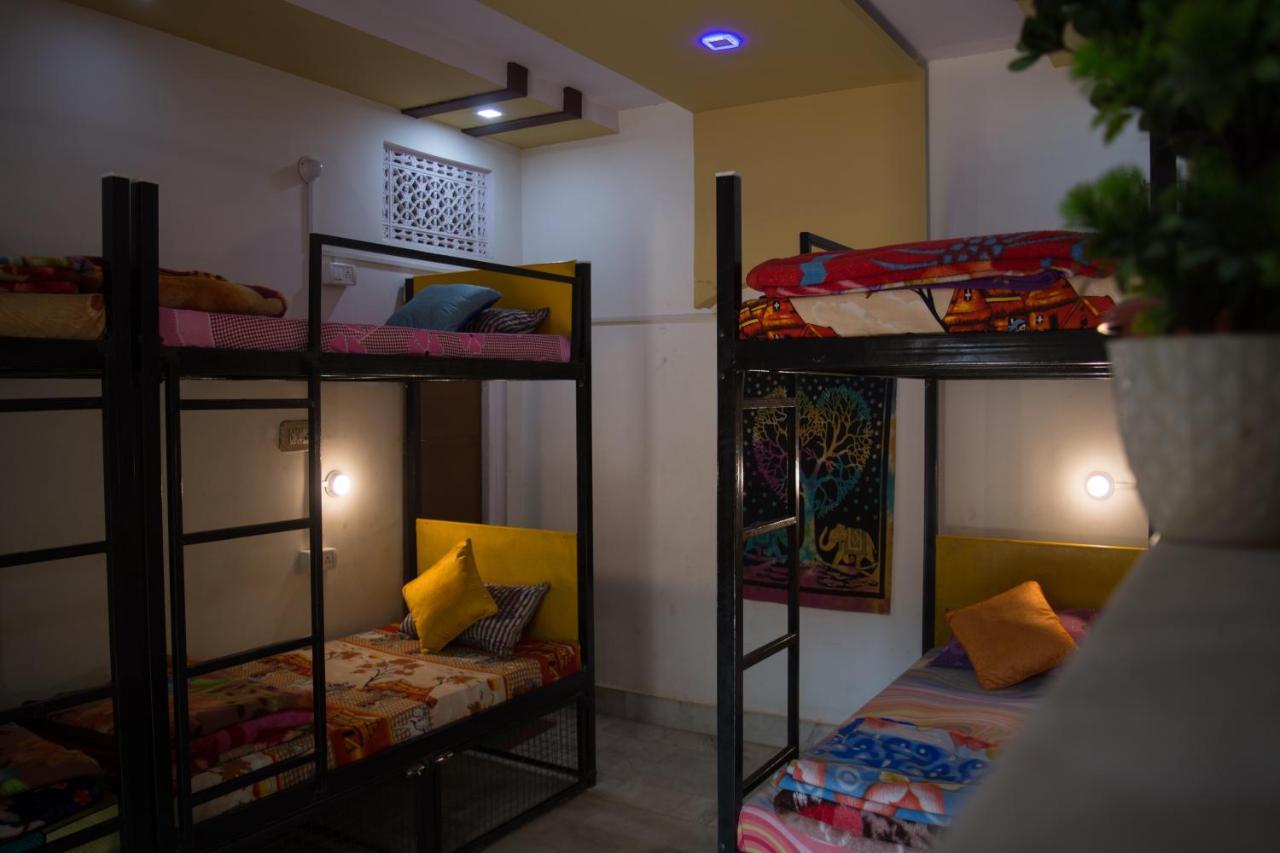 布什格尔 12 Monks Backpackers Community旅舍 外观 照片