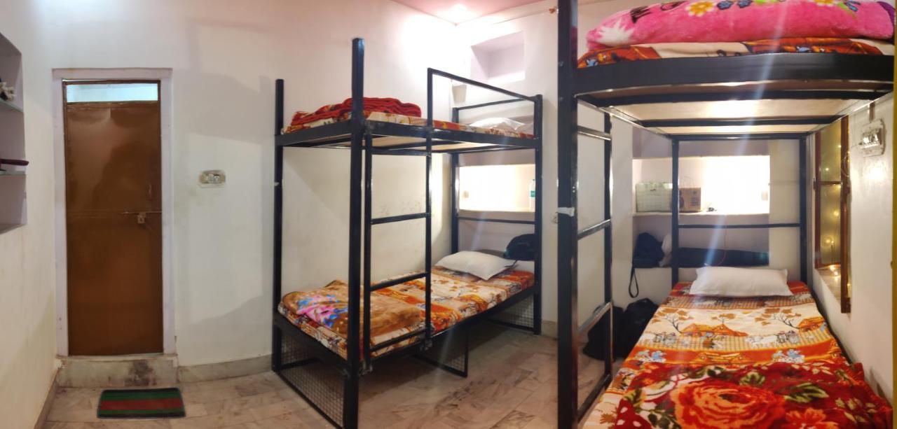 布什格尔 12 Monks Backpackers Community旅舍 外观 照片