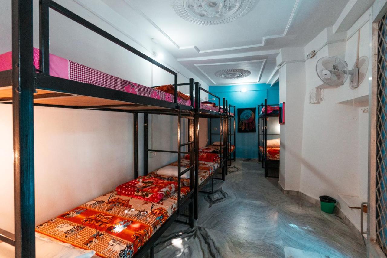 布什格尔 12 Monks Backpackers Community旅舍 外观 照片