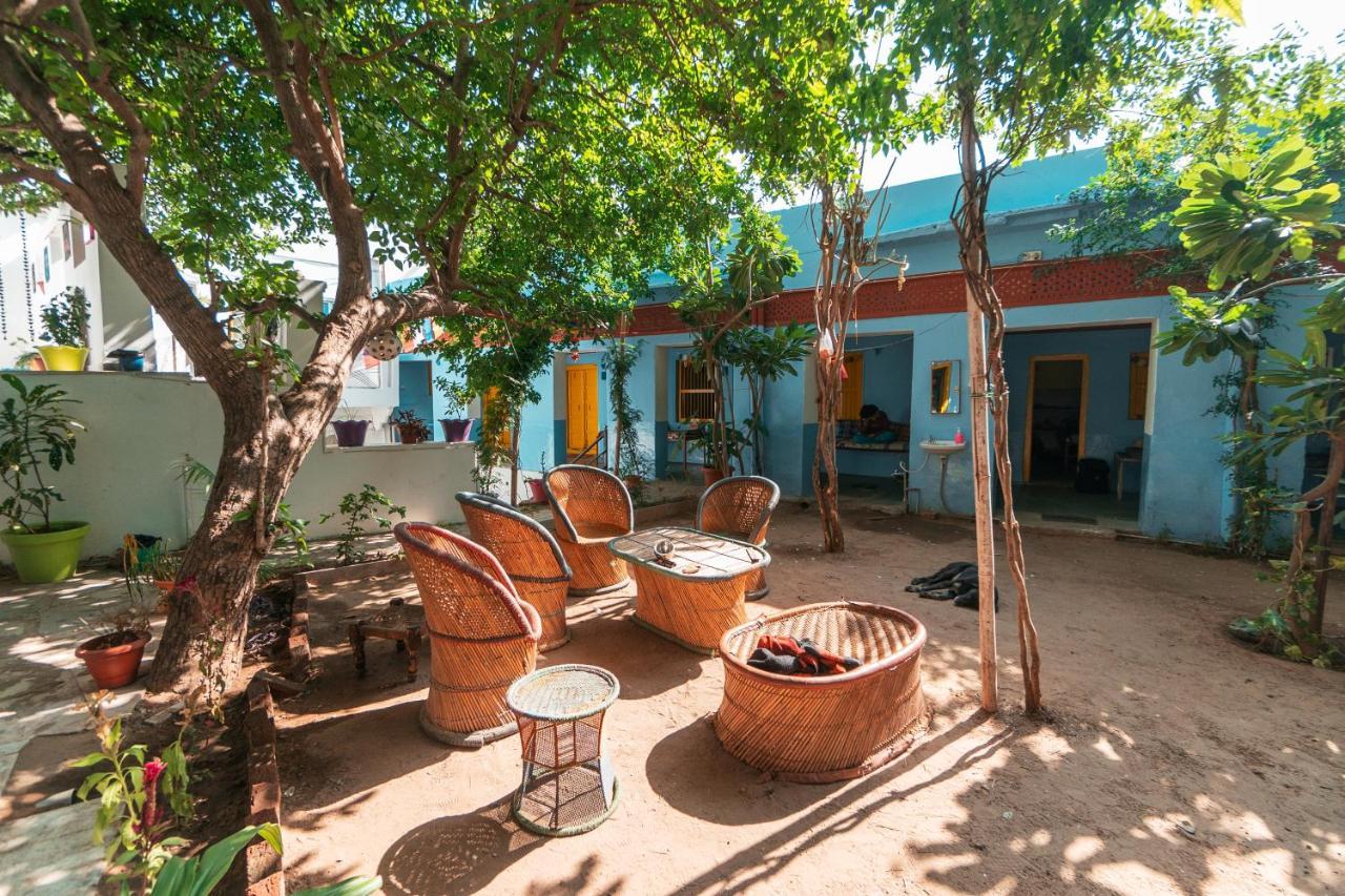 布什格尔 12 Monks Backpackers Community旅舍 外观 照片